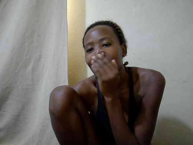 queen-slender webcam