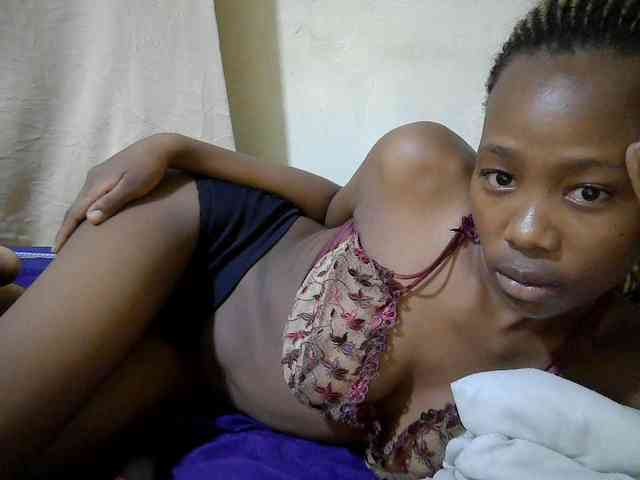 queen-slender webcam