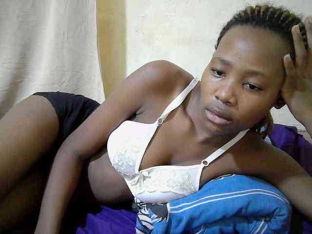 queen-slender webcam