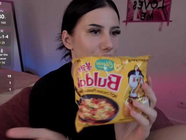 HazelHayes live cam on BongaCams