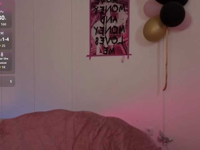 HazelHayes live cam on BongaCams