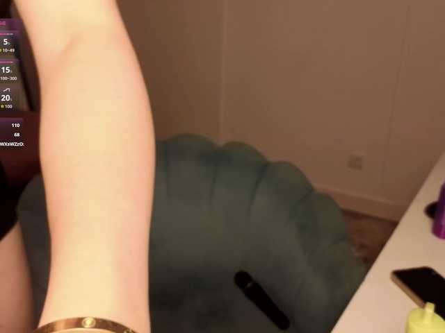 HazelHayes live cam on BongaCams