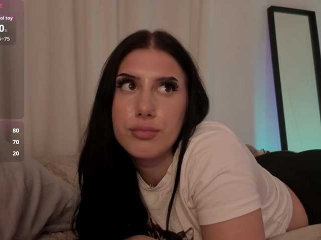 HazelHayes live cam on BongaCams