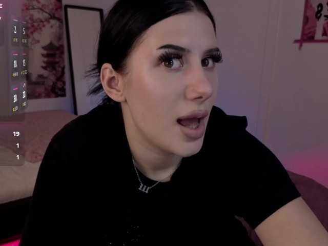 HazelHayes live cam on BongaCams