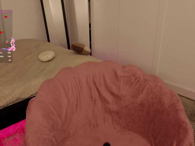 HazelHayes live cam on BongaCams
