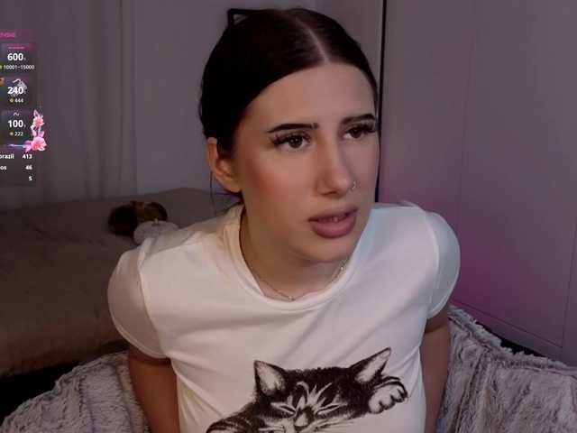 HazelHayes live cam on BongaCams