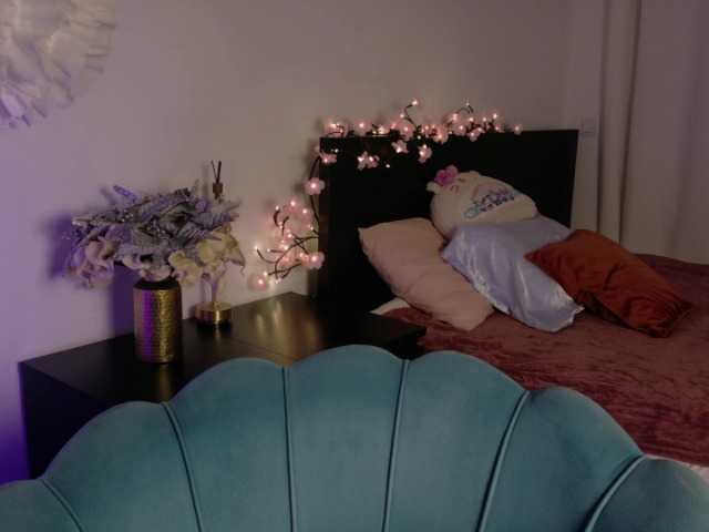 HazelHayes live cam on BongaCams