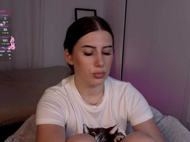 HazelHayes live cam on BongaCams