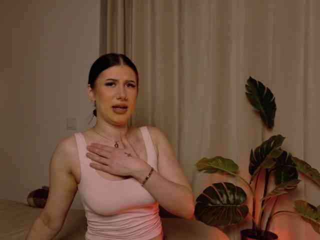 Hazel777 webcam