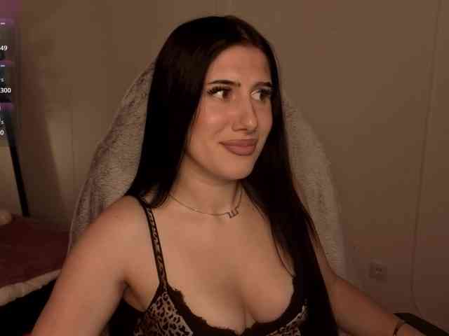 Hazel777 webcam