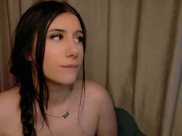 Hazel777 webcam