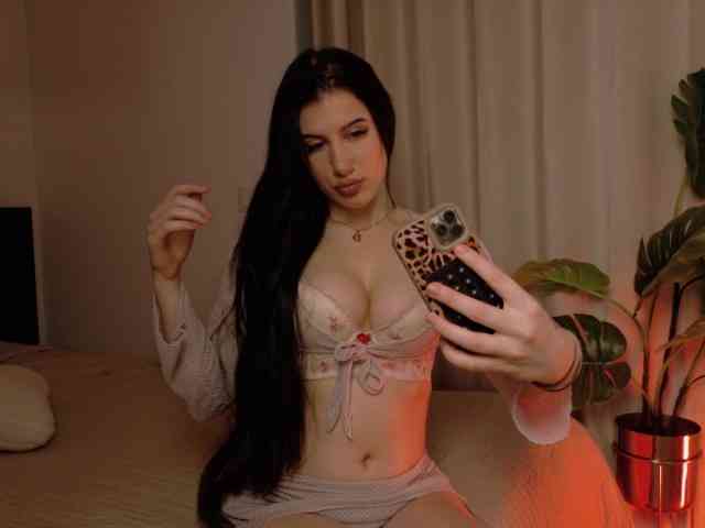 Hazel777 webcam