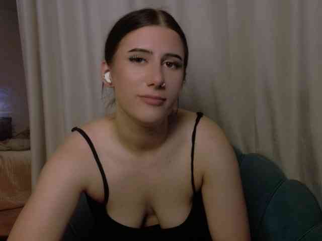 Hazel777 webcam