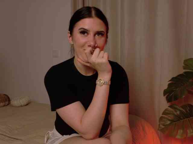 Hazel777 webcam