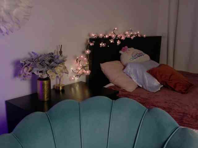 Hazel777 webcam