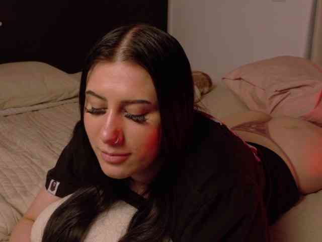 Hazel777 webcam