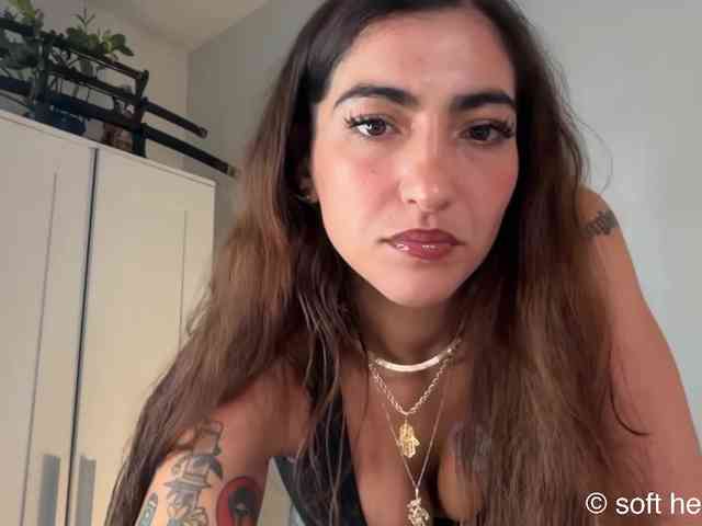 SoftHeatMaria webcam
