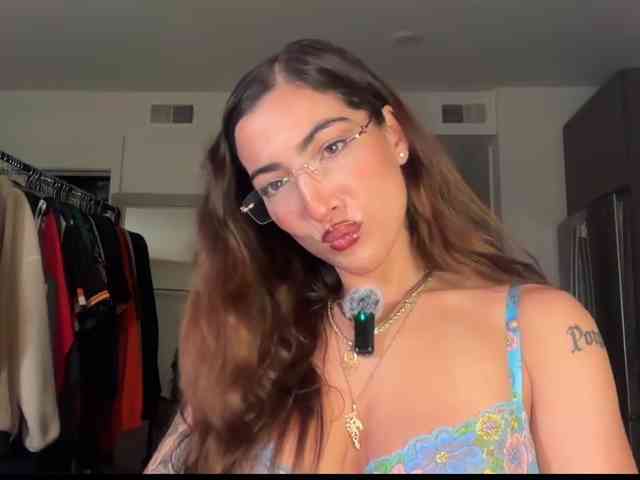 SoftHeatMaria webcam