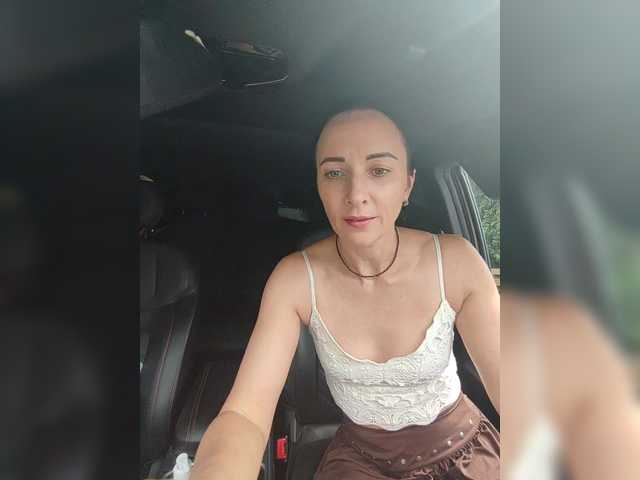 -EffekT_BePbl- — live female cam