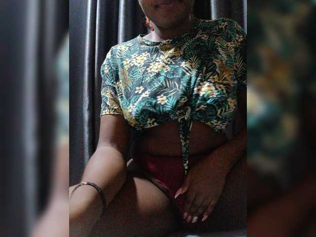 kishacali live cam on BongaCams