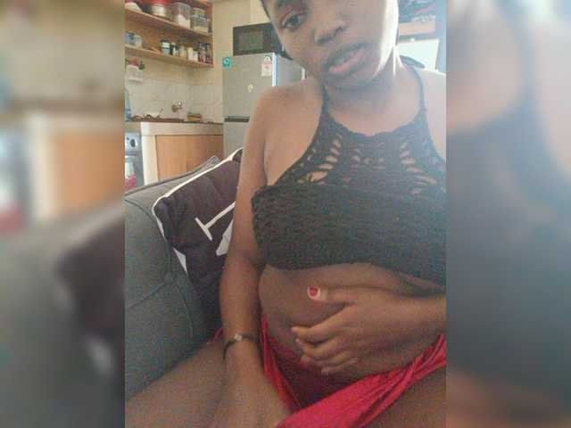 kishacali live cam on BongaCams