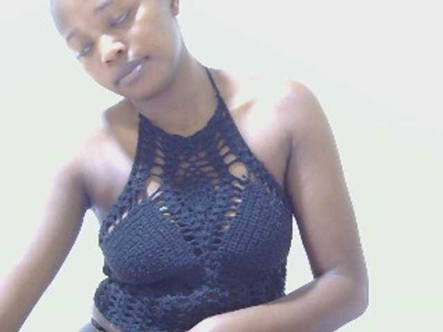 -arianapark- live cam on BongaCams