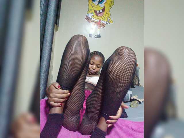 kishacali live cam on BongaCams