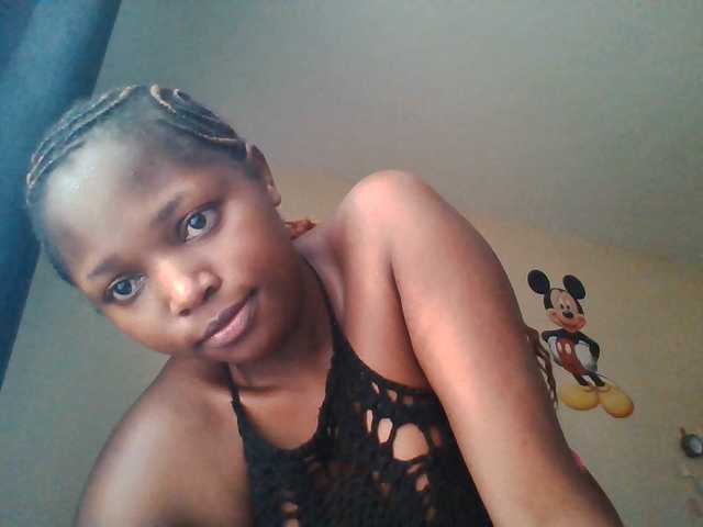 kishacali live cam on BongaCams