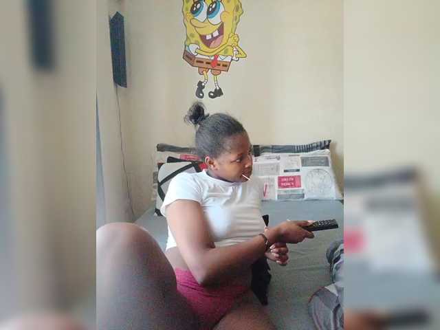 kishacali live cam on BongaCams