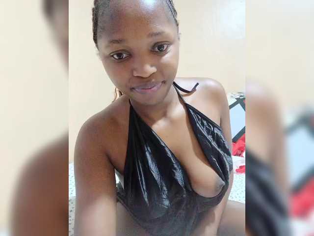 kishacali live cam on BongaCams