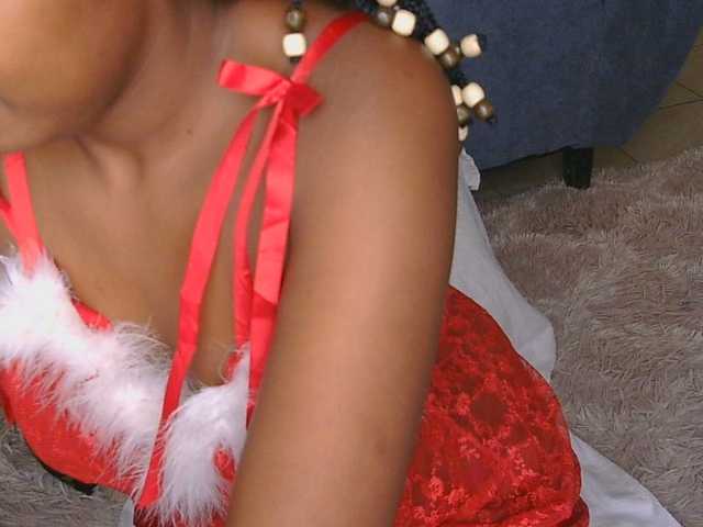 kishacali live cam on BongaCams