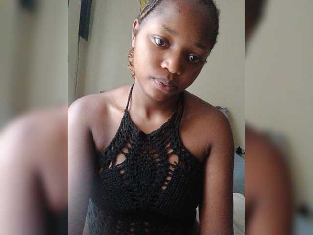 kishacali live cam on BongaCams
