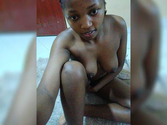 kishacali live cam on BongaCams