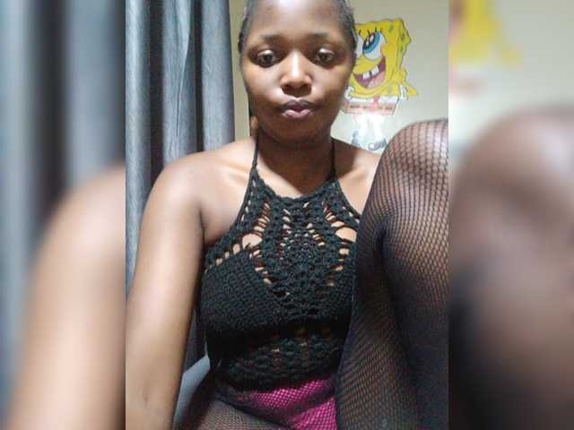 kishacali live cam on BongaCams