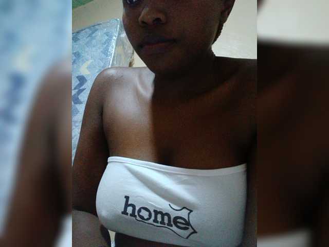 kishacali live cam on BongaCams