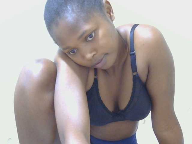 -arianapark- live cam on BongaCams