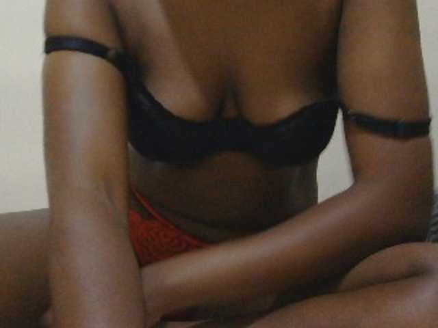 -arianapark- live cam on BongaCams