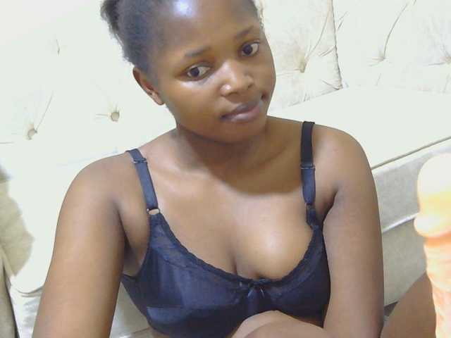 -arianapark- live cam on BongaCams