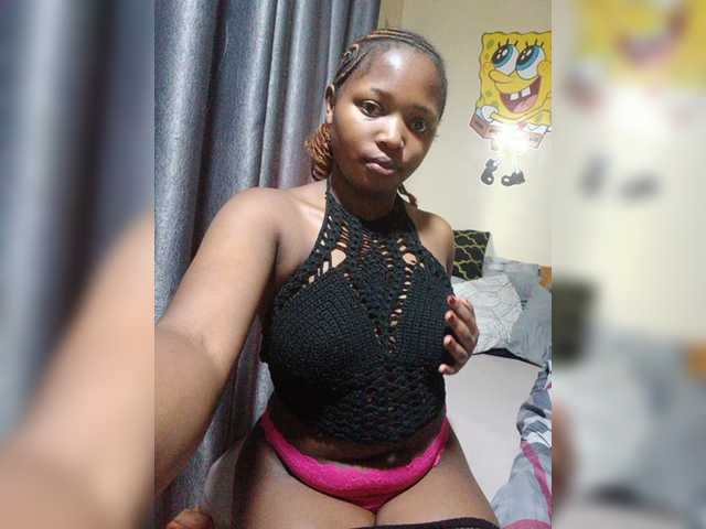 kishacali live cam on BongaCams
