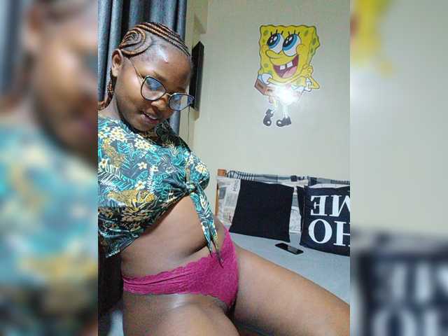 kishacali live cam on BongaCams