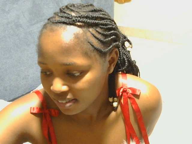 kishacali live cam on BongaCams