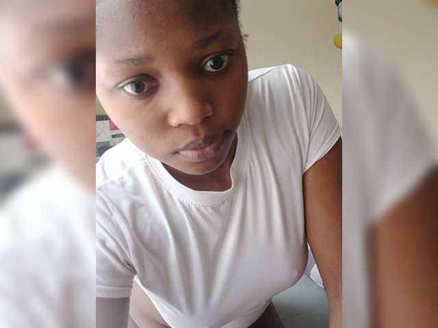 kishacali live cam on BongaCams