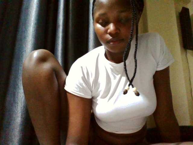 kishacali live cam on BongaCams