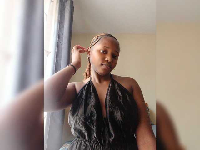 kishacali live cam on BongaCams