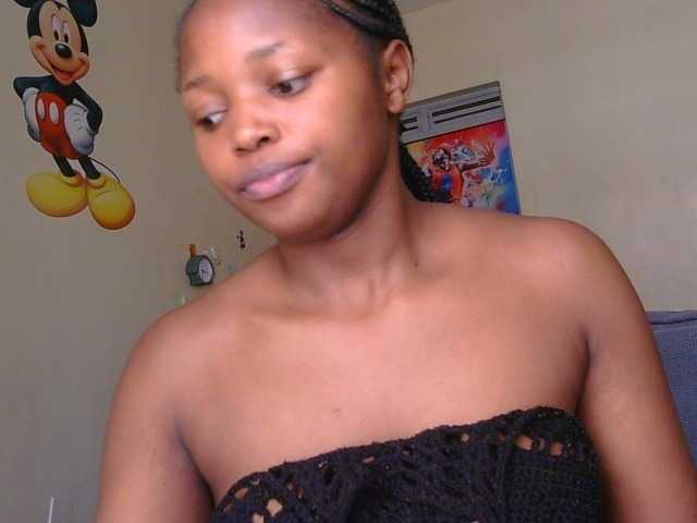 kishacali live cam on BongaCams