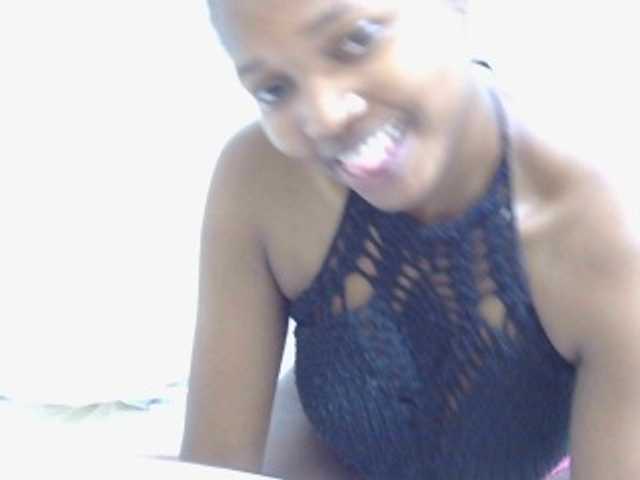 -arianapark- live cam on BongaCams