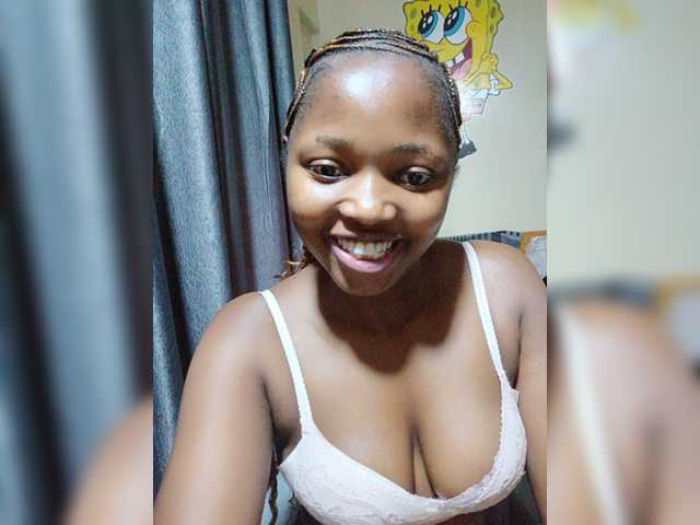 kishacali live cam on BongaCams