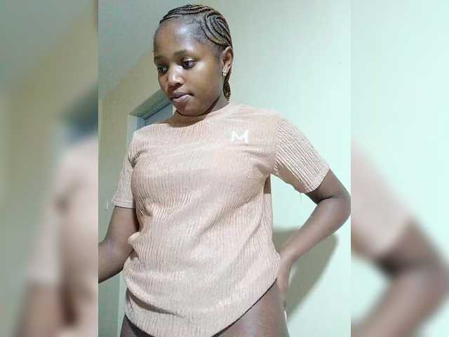 kishacali live cam on BongaCams