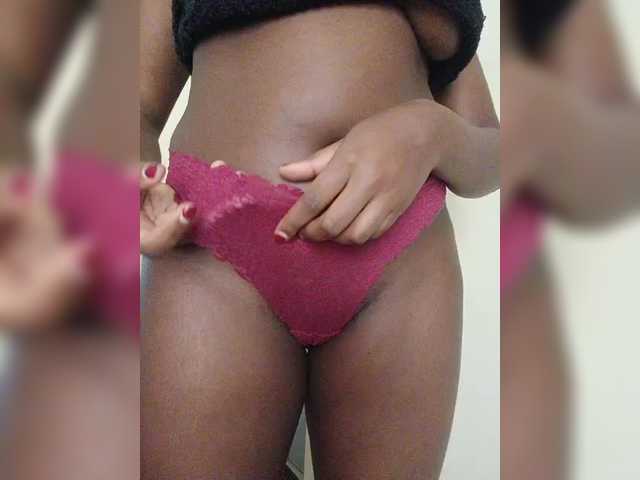 kishacali live cam on BongaCams