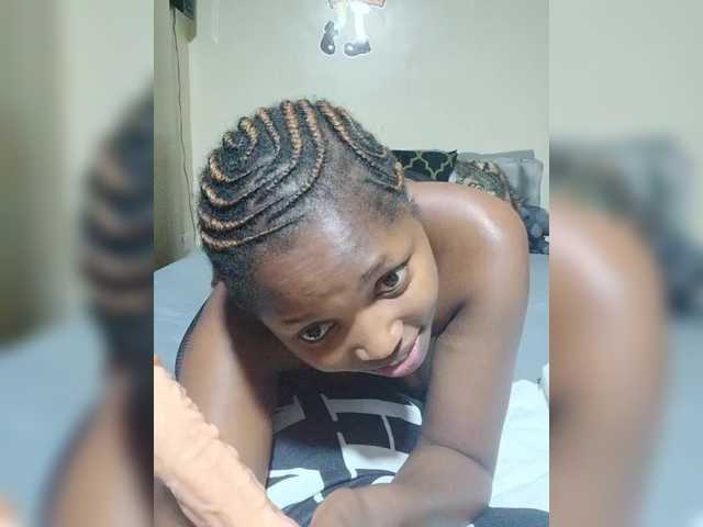 kishacali live cam on BongaCams